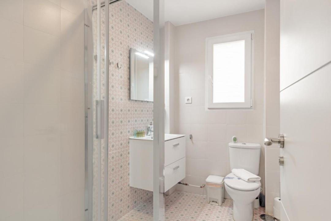 2 Bedrooms 1 Bathroom Furnished - Las Letras - Bright - Mintystay Madrid Eksteriør bilde