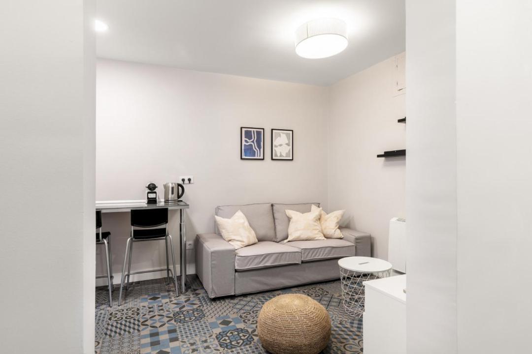2 Bedrooms 1 Bathroom Furnished - Las Letras - Bright - Mintystay Madrid Eksteriør bilde